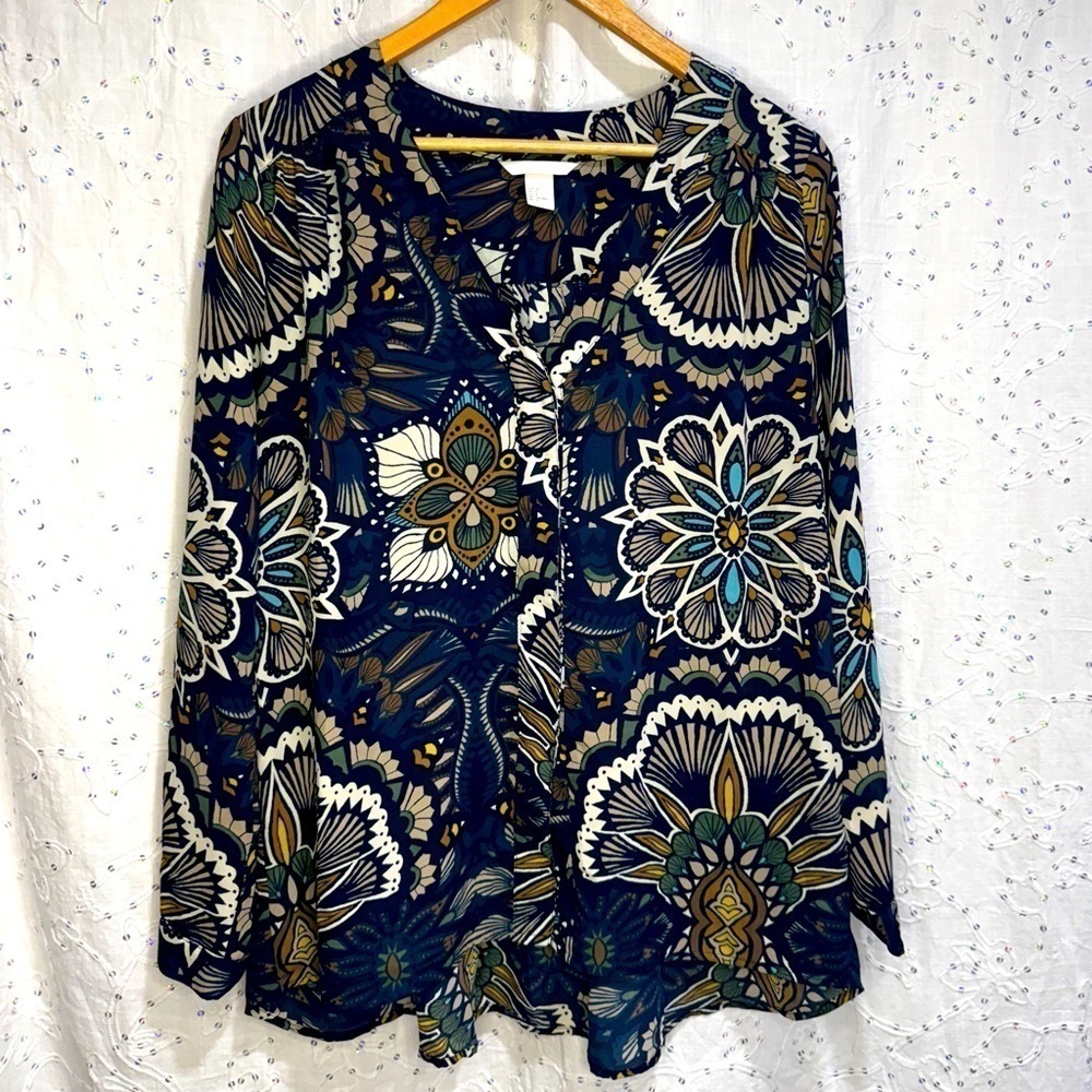H&M Navy Blue V-Neck Button Up Blouse Vintage Inspired Floral Pattern Size 8